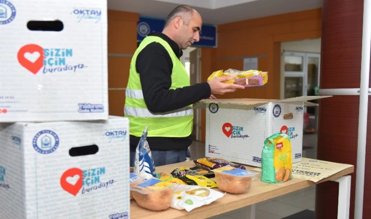 Bursa Yıldırım’da glütensiz koliler dağıtıldı