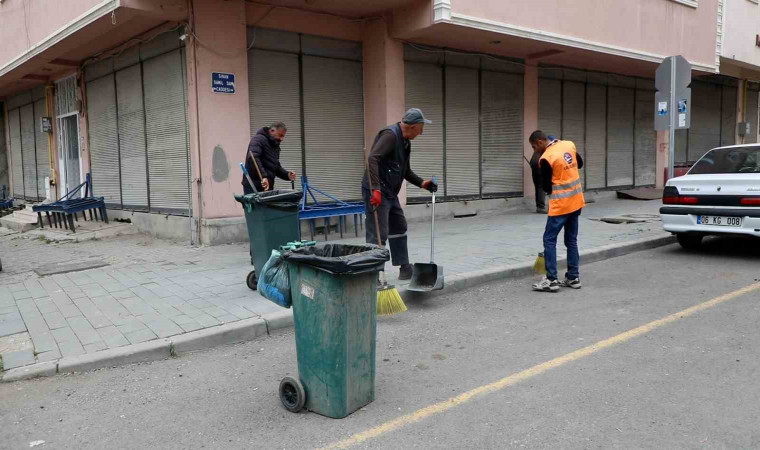 Kars Belediyesi’nden temizlik kampanyası