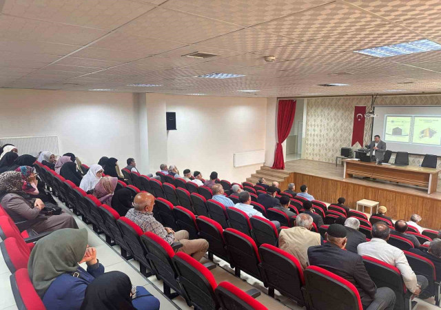 Kovancılarda uygulamalı hac eğitim semineri düzenlendi