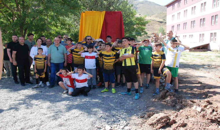 Galatasaray Altyapı Gönüllüleri, Kiğı ilçesinde satranç evi yapacak