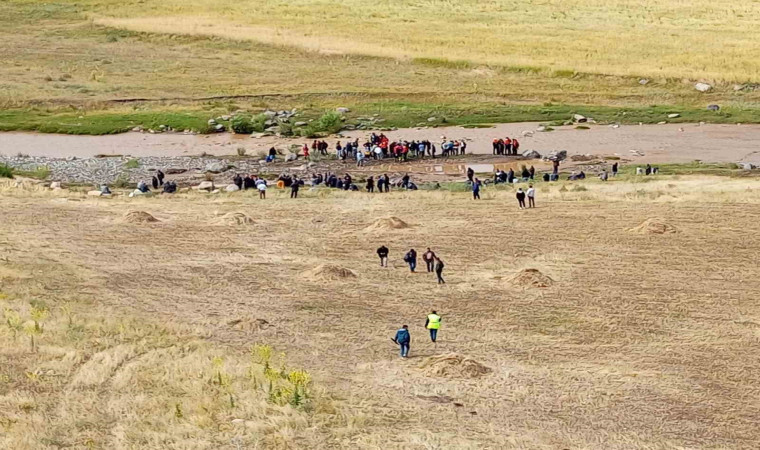 Sele kapılan çoban 30 kilometre sürüklendi