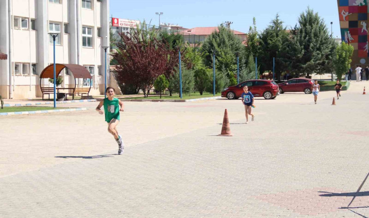 12. Bölge Triatlon Şampiyonası Elazığ’da gerçekleştirildi