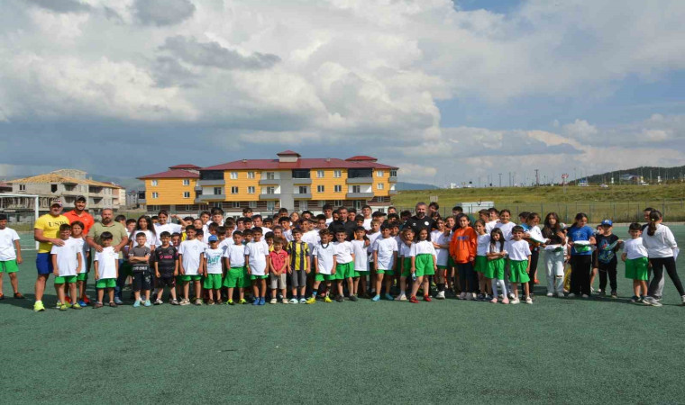 Sarıkamış’ta çocuklar önce Kuran kursu, sonra spora koşuyor