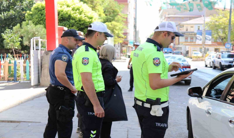 Ağrı’da okul servisleri ve güzergahları ilk gün denetlendi