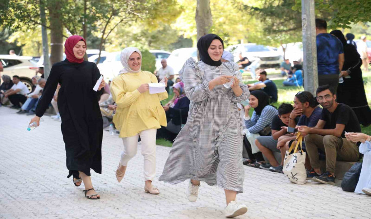 KPSS maratoncuları atletleri aratmadı