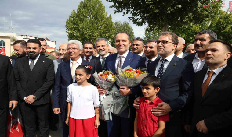 Yeniden Refah Partisi Genel Başkanı Erbakan: ”Milli Görüş belediyeciliği demek önce ahlak ve maneviyat demektir”