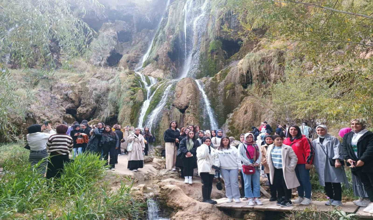 Üniversiteyi bu sene kazananlar Erzincan’ı gezdi