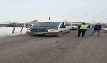 Ağrı'da taşımalı eğitim servis araçları denetlendi