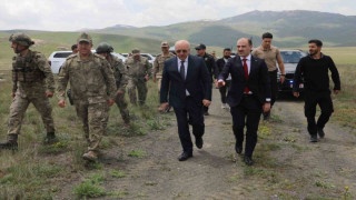 Bakan Yardımcısı Uçarmak, Gelincik Sınır Kapısı bölgesinde incelemelerde bulundu