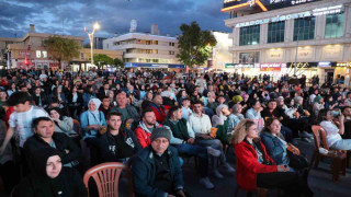 Erzincan’da açık hava sineması etkinliği yoğun ilgi gördü