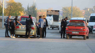 Erzincanda toplam 18 yıl kesinleşmiş hapis cezası bulunan 15 aranan şahıs yakalandı