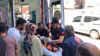 Elazığ’da otomobilin çarptığı çocuk yaralandı