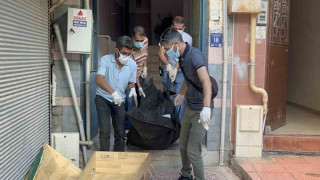 Sağlık ekipleri birinin baygın bulunduğu ihbarına gitti, yaşlı adamın öldüğü ortaya çıktı