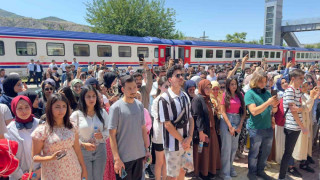 Üniversite öğrencileri için trenle Palu gezisi düzenlendi