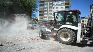 Battalgazi’de metruk yapıların yıkımı gerçekleştirildi