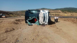 Bingöl’de yolcu otobüsü devrildi: 14 yaralı