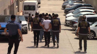 Elazığ polisi suçlulara göz açtırmıyor: 8 tutuklama