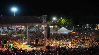 Erzincan Dörtyol; Güler Duman konseriyle doldu taştı