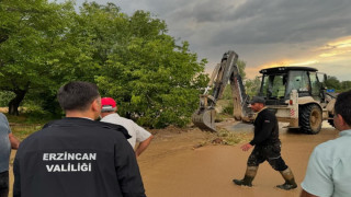 Erzincan’da sağanak yağış etkili oldu