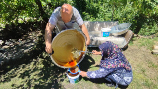 Erzurum’da dutun pekmez ve pestile yolculuğu sürüyor