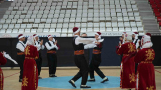 Genç yetenekler, halk oyunlarında hünerlerini sergiledi