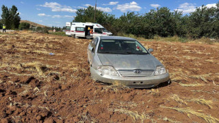 Malatya’da otomobil şarampole düştü: 3 yaralı