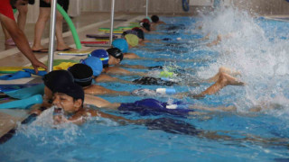 Muş’ta 17 bin çocuğa yüzme öğretilecek