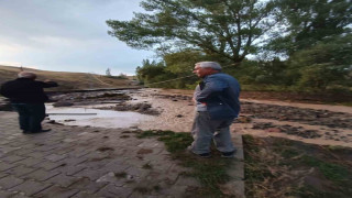 Sarıkamış’ı sel vurdu: Yollar yıkıldı, evleri su bastı