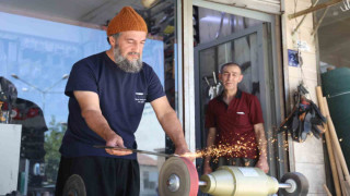 20 yıldır sürdürdüğü meslekte yetiştirecek çırak bulamıyor