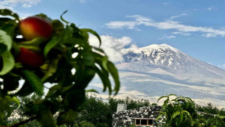 Ağrı Dağı ihtişamıyla göz kamaştırıyor