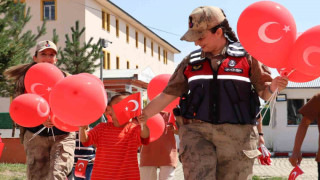 Ağrı’da jandarma mesleğini tanıttı