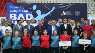 Erzincan’da Badminton Süper Ligi ve Gelişim Ligi müsabakaları başladı