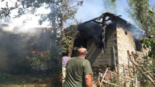 Hakkari’de korkutan yangın