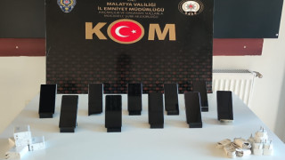 Malatya’da 2 milyon liralık kaçak ürün ele geçirildi