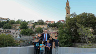 Bitlis Valisi Ahmet Karaya şehit ve gazi ailelerini ziyaret etti