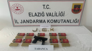 Elazığ’da ruhsatsız tabanca ele geçirildi