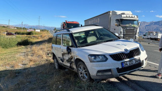 Erzincan’da trafik kazası: 3 yaralı