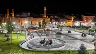 Erzurum’da en çok kullanılan üç soy isim; Yılmaz, Kaya ve Polat