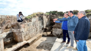 Vali Polat, Ani Ören Yeri’nde incelemelerde bulundu