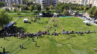 19. Uluslararası Turgut Özal Karakucak Güreşleri coşkulu bir törenle başladı