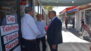 Başkan Sadıkoğlu, Kışla Caddesi ve Söğütlü Cami esnafları ile bir araya geldi