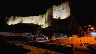 Bitlis Kalesi’nde ışıklandırma çalışması