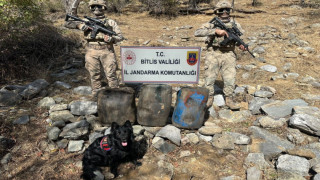 Bitlis’te patlayıcı yapımında kullanılan 300 litre sıvı madde ele geçirildi