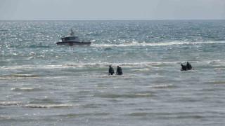 Emniyetin ‘kurbağa adamları’ Rojin için Van Gölü’ne daldı