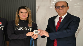 Geçit: ”Hatice Akbaş örnek bir sporcudur”