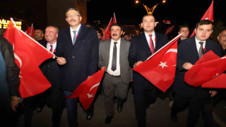 Hakkari’de 29 Ekim kortej yürüyüşüne yoğun ilgi