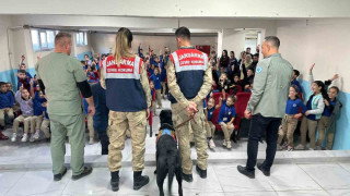 Hakkâri’de öğrencilere hayvan sevgisi anlatıldı