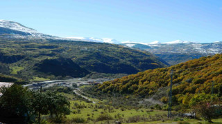 Posof’ta yeşil ile beyazın buluşması görsel şölen oluşturuyor