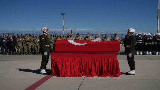 Trafik kazasında şehit olan Piyade Uzman Çavuş törenle memleketine uğurlandı