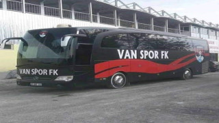 Van Büyükşehir Belediyesi Vanspor FK’den otobüs desteğini kesti